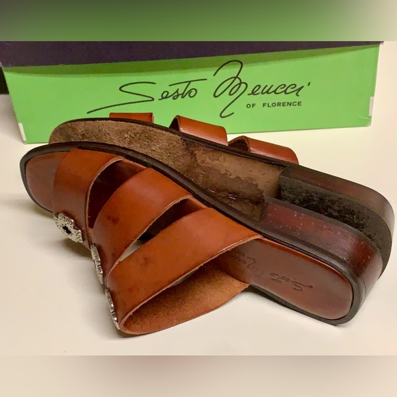 Women's 7 M SESTO MEUCCI Florence Italian Brown Leather Metal Hardware Sandals - Picture 15 of 16